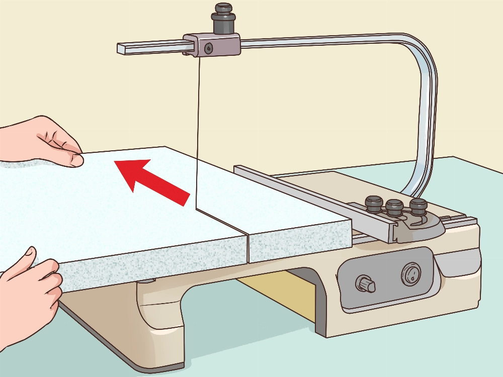 Step-by-step scoring and cutting technique for foam core coolroom panels