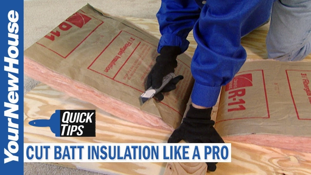 Techniques for cutting insulated sandwich panels without damaging metal facings or insulation core